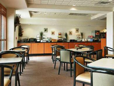 Hotel Country & By Radisson, Wolfchase-memphis, Tn 3*