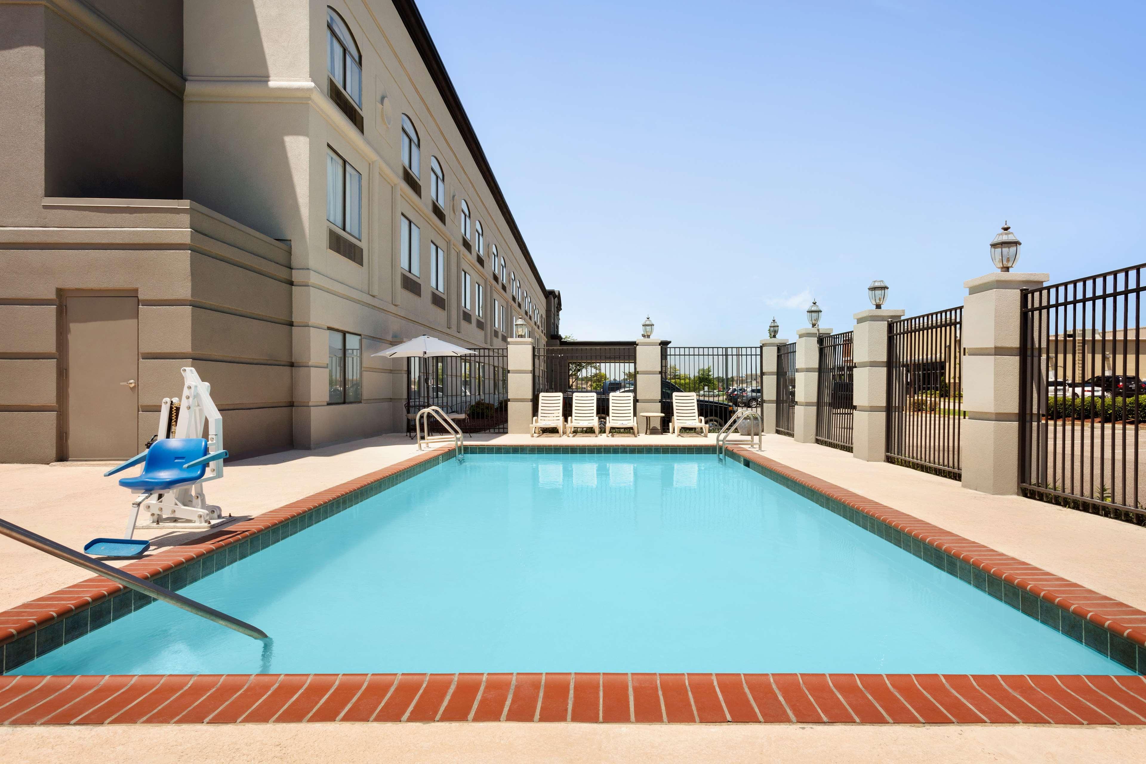 Country & By Radisson, Wolfchase-memphis, Tn Hotel Memphis